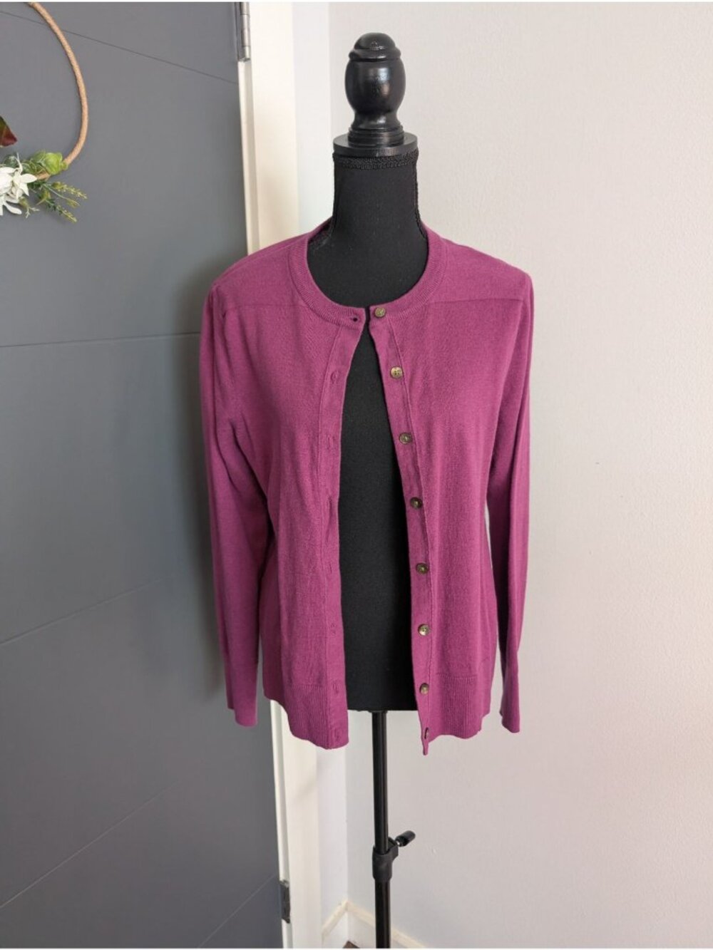 Eddie Bauer Womens Magenta Purple Button-Front Cotton Blend Cardigan Sweater: L